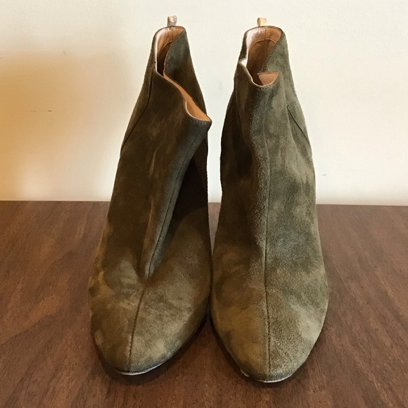 SJP By Sarah Jessica Parker Sz 38 suede booties.